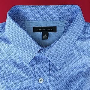 BANANA REPUBLIC TAPERED MEN'S CASUAL SS SHIRT